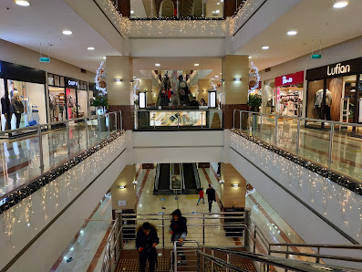 Beylikdüzü Migros AVM İç görseli