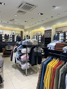 Hatemoğlu Highway Outlet AVM İç görseli