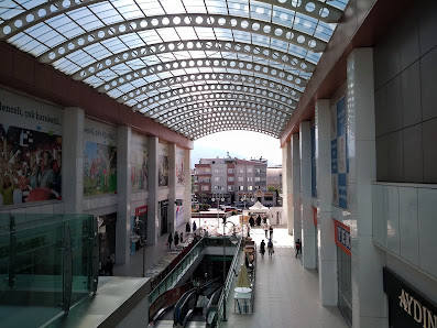 İnegöl Avm İç görseli
