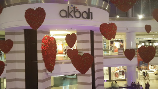 Akbatı AVM İç görseli