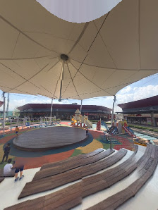 Outlet Center İzmit Street View ve 360° görseli