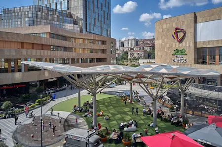 Maltepe Piazza Sahibinin seçtikleri görseli