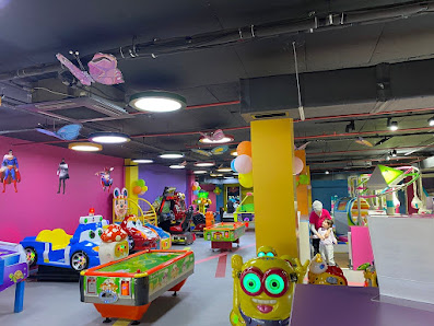 Demirpark AVM İç görseli