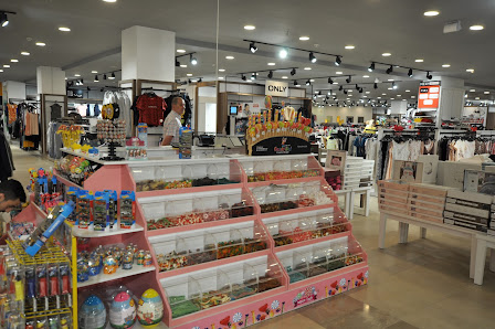 Nevas Outlet Isparta Bulvar