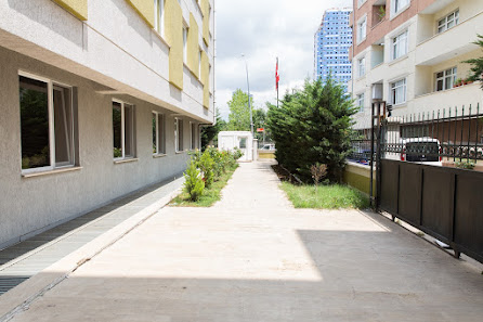 Medeniyet Kız Öğrenci Yurdu Dıştan görünüm görseli