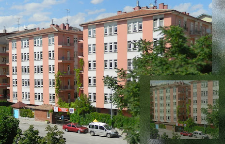 Şerife Bacı Kız Öğrenci Yurdu Ziyaretçilerden görseli