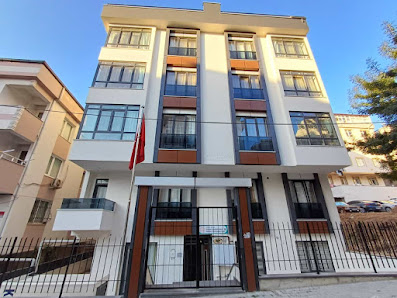 Avcılar Hayırseverler Ortaokul Erkek Öğrenci Yurdu Dıştan görünüm görseli