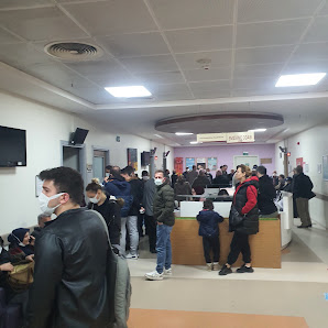 Sağlık Bilimleri Üniversitesi Bursa Yüksek İhtisas Eğitim ve Araştırma Hastanesi Nilüfer Ek Hizmet Binası Lobi görseli