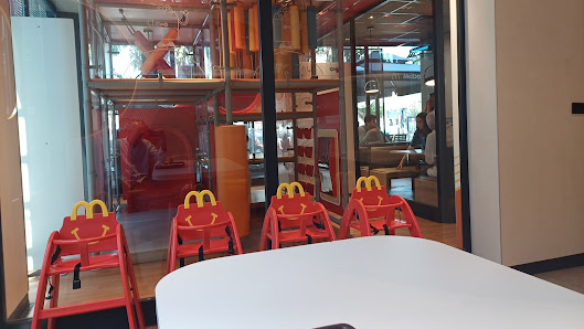 McDonald's Adana Bulvar Ortam görseli