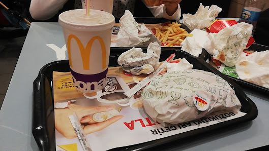 McDonald's Adana Tepe Yeme-içme görseli