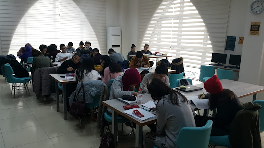 Sincan Evliya Çelebi Halk Kütüphanesi Tümü görseli