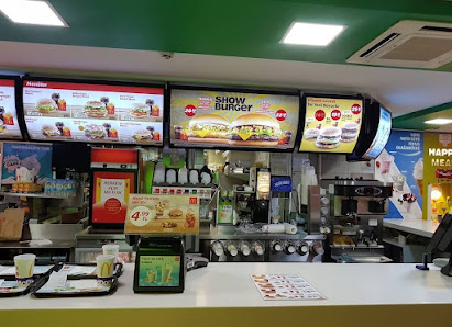Karanfil McDonald's Ortam görseli