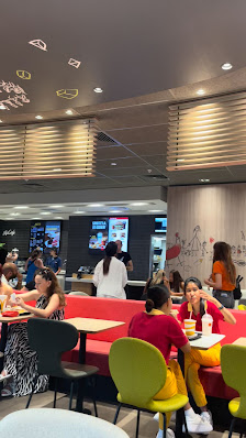 McDonald's Land of Legends Ortam görseli