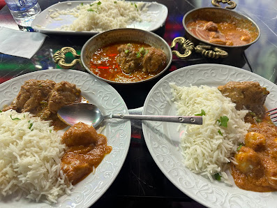 Eat with Husband and Wife Tikka Masala Soslu Tavuk görseli