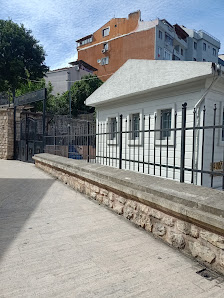 Sinanpaşa Millet Kütüphanesi Tümü görseli